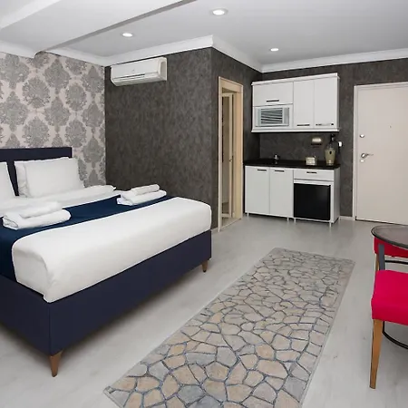 Taksim Royal Hotel *