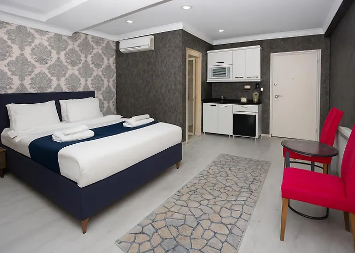 Taksim Royal Hotel *