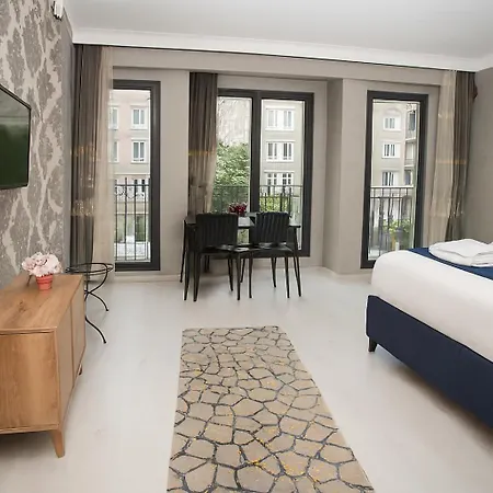 Taksim Royal Hotel *